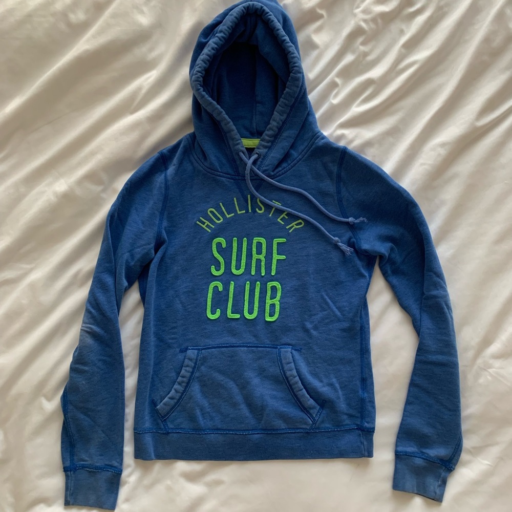 Hollister Women’s Hooded Sweatshirt Size S